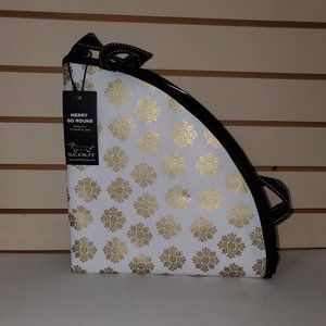 SCOUT Merry Go Round Wreath Storage Bag - Best In Snow